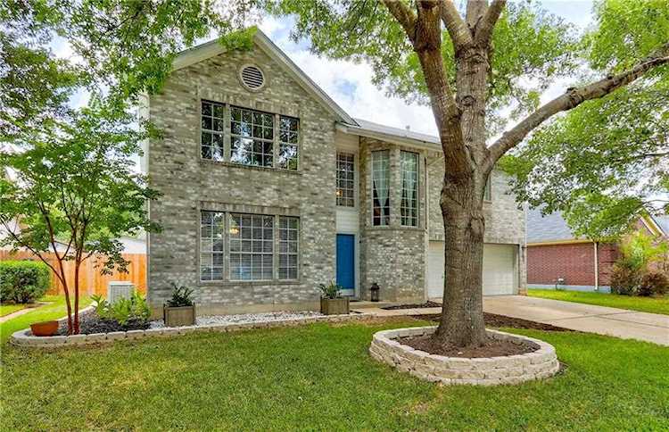 2411 Agarita Trl Round Rock, TX 78665