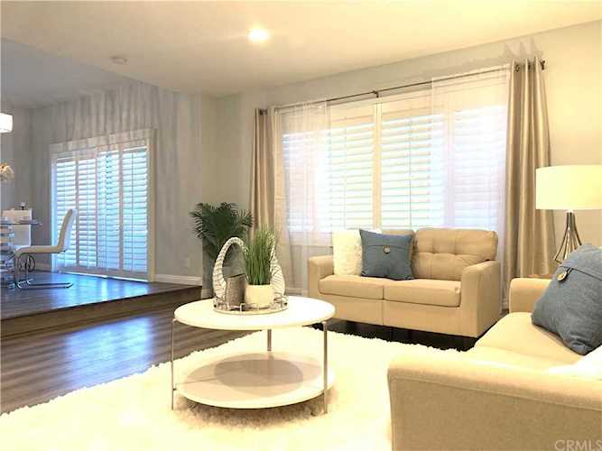 221 S Gale Drive #108 Beverly Hills, CA 90211