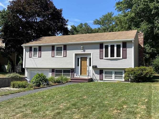 11 Forkey Ave Worcester, MA 01603