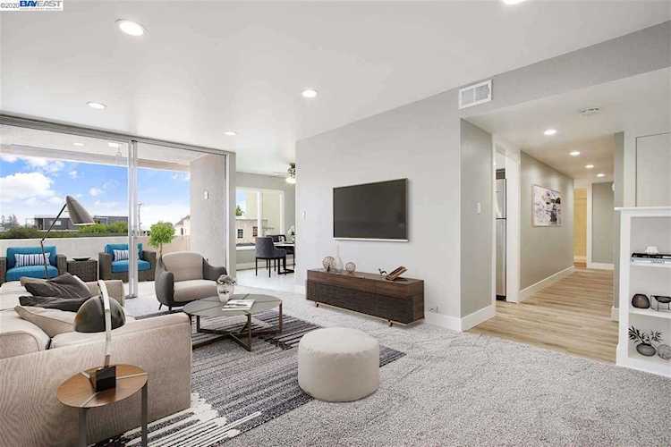 330 Vernon St Oakland, CA 94610