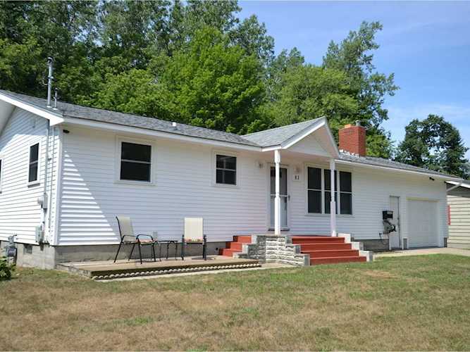 81 Sunset Dr Burlington, VT 05408