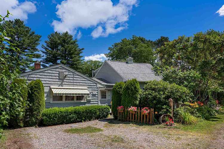 12 Spring St Wells, ME 04090