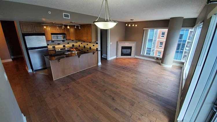 920 5 Ave SW #1507 Calgary, AB T2P 5P6