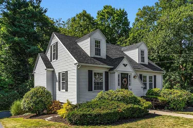 184 Elm St Andover, MA 01810