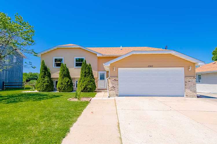 2360 Parklake Dr Morris, IL 60450