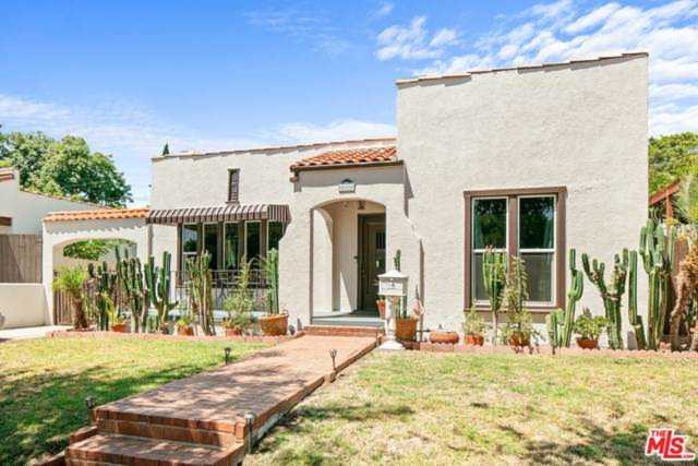 555 N Irving Boulevard Los Angeles, CA 90004