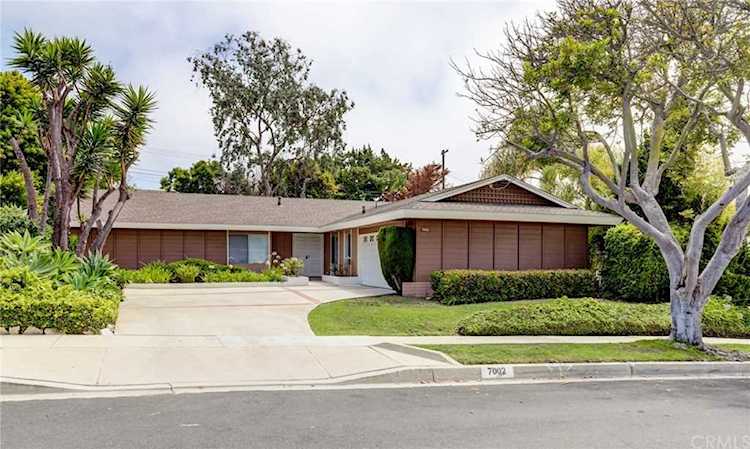 7002 Starstone Drive Rancho Palos Verdes, CA 90275