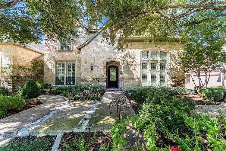 6708 Knollwood Drive Mckinney, TX 75072