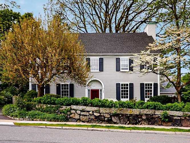 182 Washington Street Belmont, MA 02478