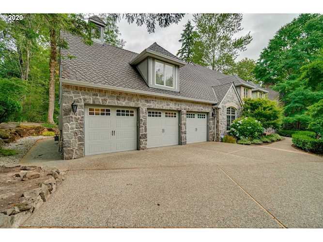 2812 Beacon Hill Dr West Linn, OR 97068