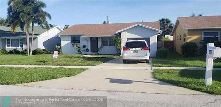 556 NW 54th St Boca Raton, FL 33487