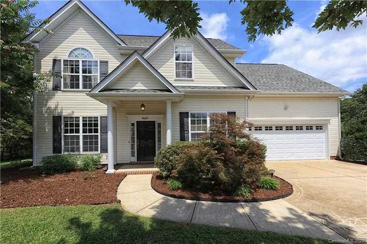 9005 Crusaders Ct Matthews, NC 28105