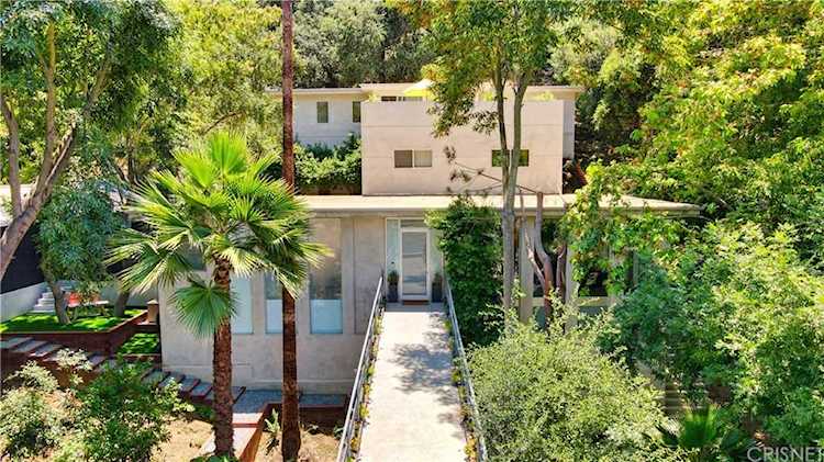 3191 Laurel Canyon Studio City, CA 91604