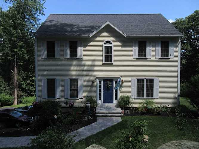 124 Gould Rd Charlton, MA 01507