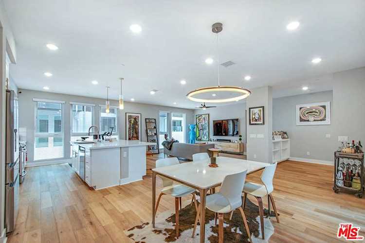 707 Bridewell Street Los Angeles, CA 90042