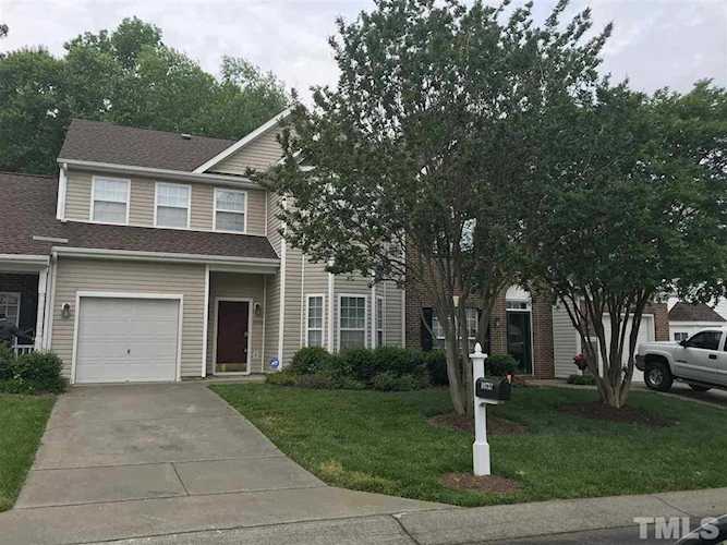 10733 Pendragon Place Raleigh, NC 27614