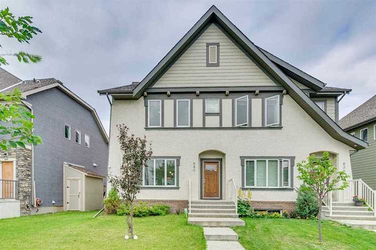 640 Mahogany Blvd SE Calgary, AB t3m 1X9