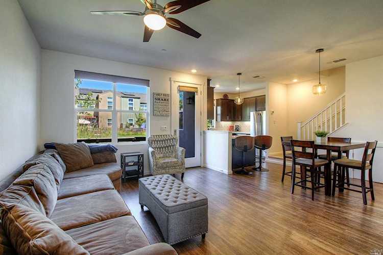 440 Blythewood Place Santa Rosa, CA 95407