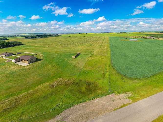 388082 1064 Dr E Rural Foothills County, AB T1S 1A4