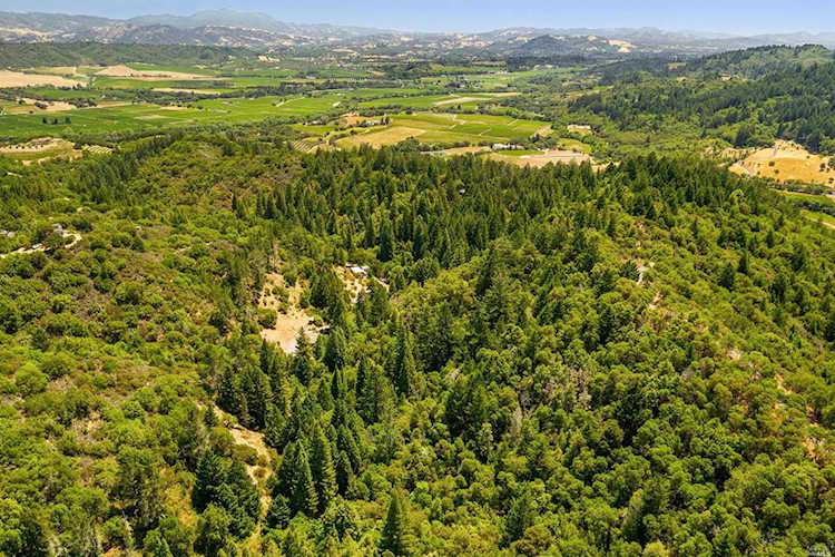5237 W Dry Creek Road Healdsburg, CA 95448