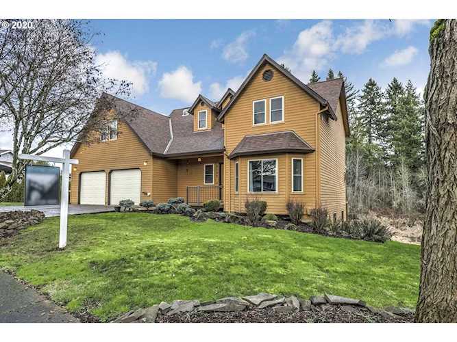 2121 SE Oak Crest Dr Hillsboro, OR 97123