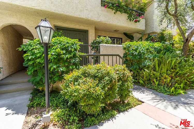 5255 Zelzah Avenue #117 Encino, CA 91316