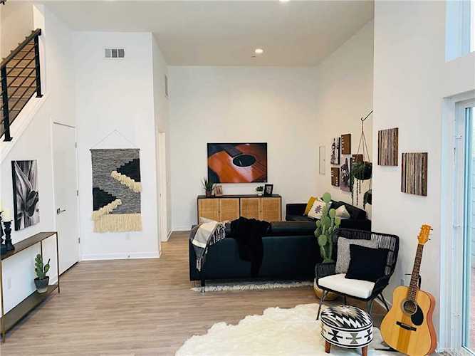 3026 N Coolidge Ave Los Angeles, CA 90039