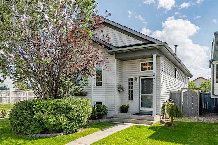 103 Erin Meadow Crescent SE Calgary, AB T2B 3L5
