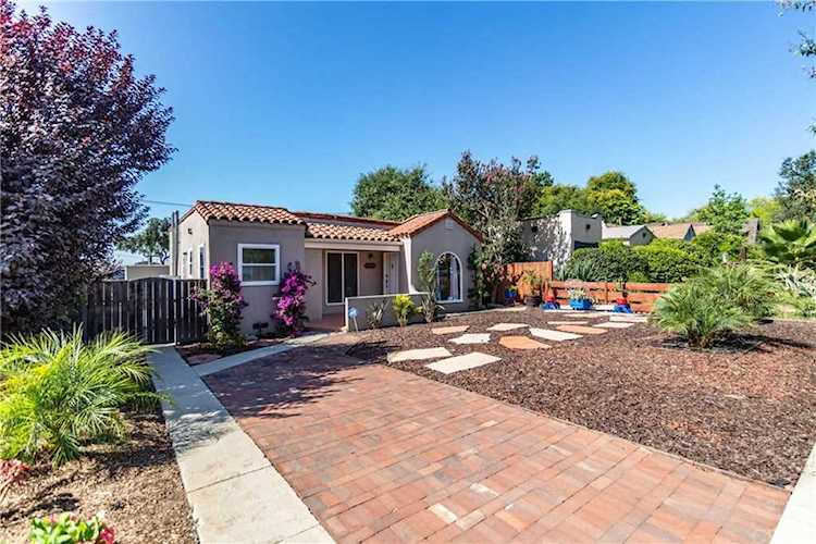2822 Mataro Street Pasadena, CA 91107