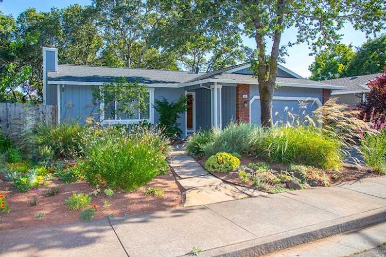 936 Ventnor Avenue Windsor, CA 95492
