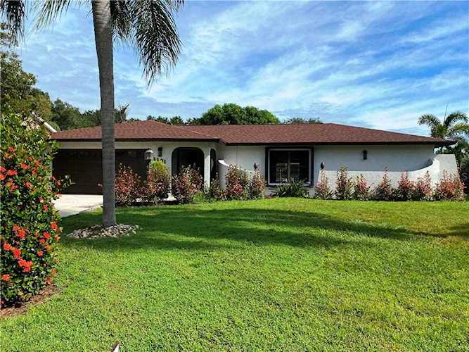 4101 King Richard Dr Sarasota, FL 34232