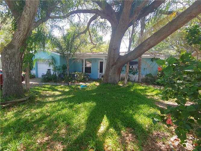 2207 Lauren Dr Largo, FL 33774 | MLS T3256686 Photo 1
