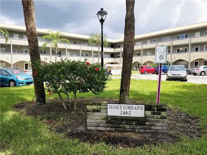 2462 Brazilia Dr #38 Clearwater, FL 33763