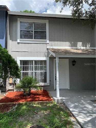 14121 Village Terrace Dr Tampa, FL 33624
