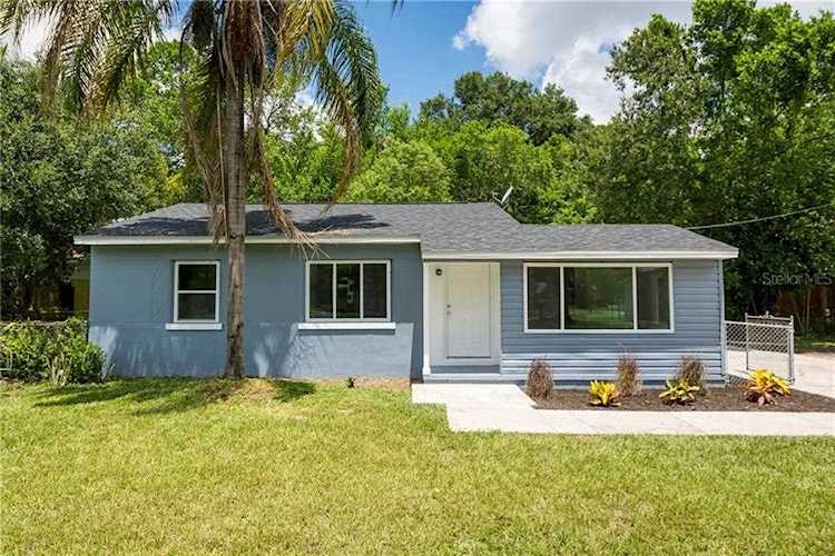 1512 E Shadowlawn Ave Tampa, FL 33610