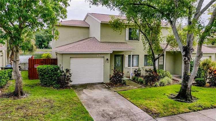1703 Adams CIRCLE Largo, FL 33771