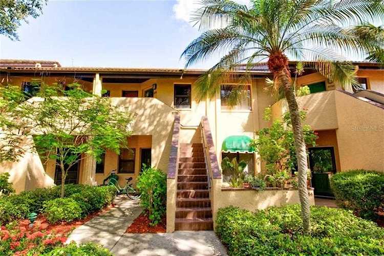 5770 Ashton Lake Dr #8 Sarasota, FL 34231