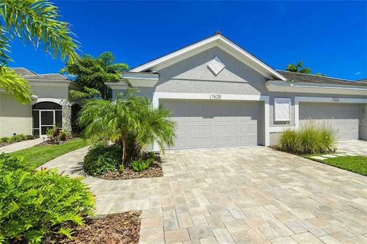 7628 Alumni Trl Sarasota, FL 34243