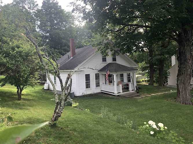 2 Main St Sandwich, NH 03227
