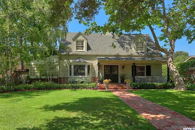 1615 Don Carlos Avenue Glendale, CA 91208 | MLS 320002605 Photo 1