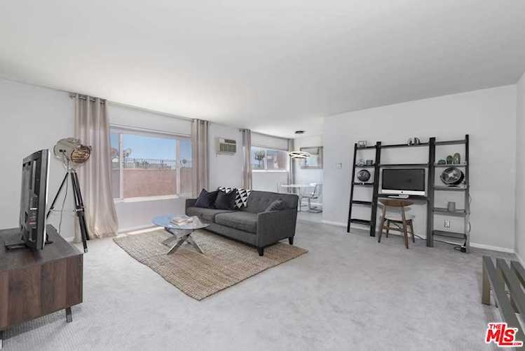 960 Larrabee Street #222 West Hollywood, CA 90069 | MLS 20612464 Photo 1