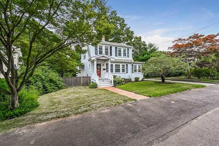 43 Lakewood Rd Weymouth, MA 02190