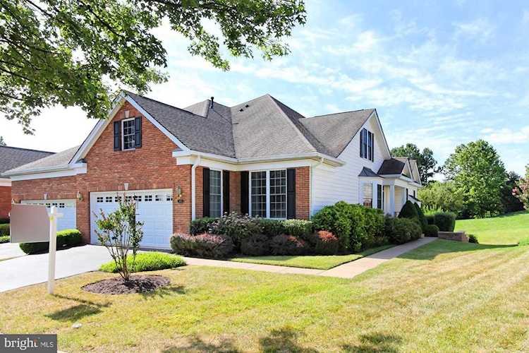 5413 Trevino Dr Haymarket, VA 20169