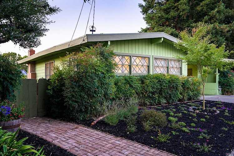 3493 Idaho Drive Santa Rosa, CA 95405
