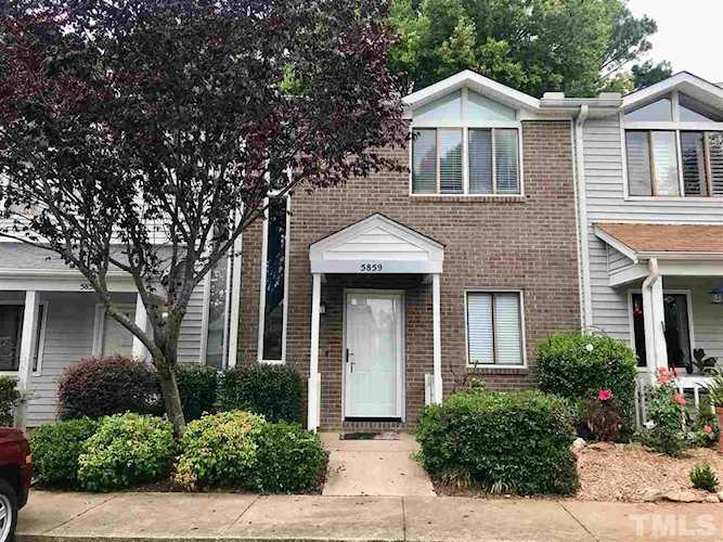 5859 Shady Grove Circle Raleigh, NC 27609