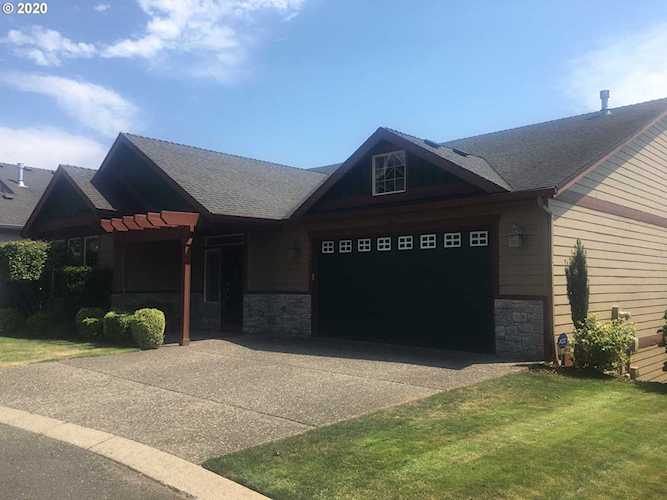 240 N Stonegate Dr Washougal, WA 98671