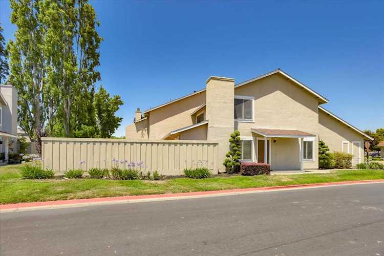1130 Nimitz Ln Foster City, CA 94404