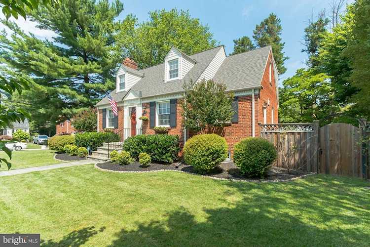 10015 Quinby Ct Silver Spring, MD 20901