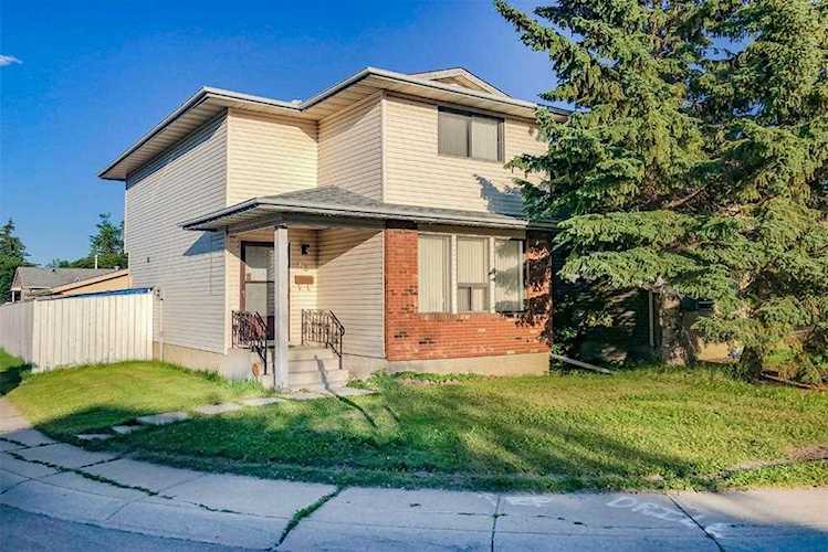 63 Templeson Crescent NE Calgary, AB T1Y 5L7