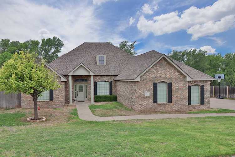 6817 Briarwood DR Amarillo, TX 79124